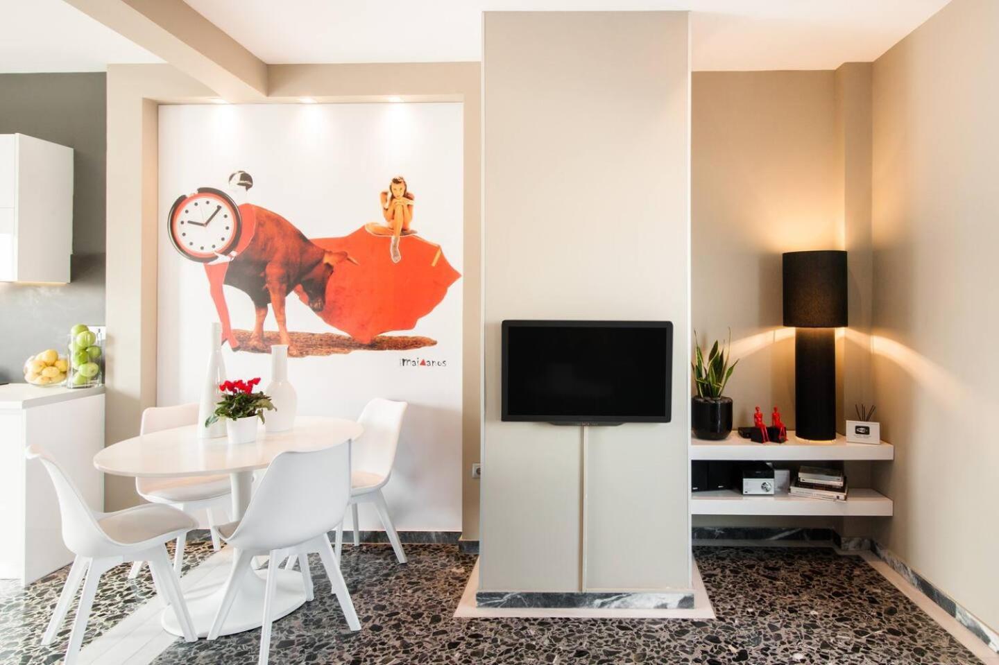 Ma Maison Nο 1, Penthouse, Acropolis And Lycabettus View, Ultra High Speed Internet 300 Mbps, 15' To Acropolis By Metro, 1' From Metro Station アテネ エクステリア 写真
