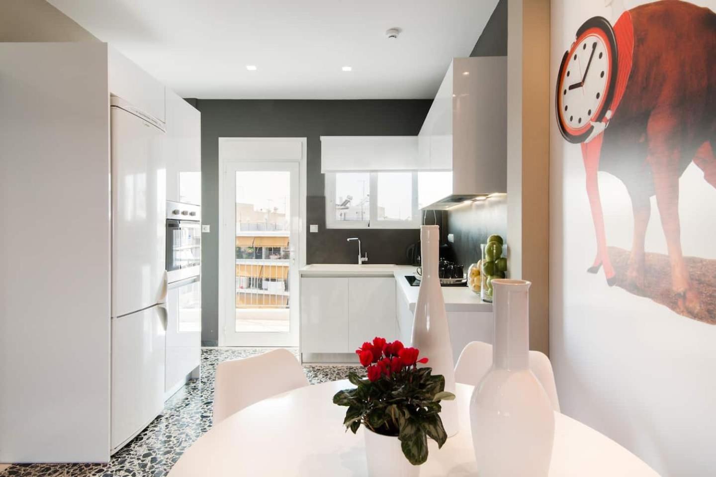 Ma Maison Nο 1, Penthouse, Acropolis And Lycabettus View, Ultra High Speed Internet 300 Mbps, 15' To Acropolis By Metro, 1' From Metro Station アテネ エクステリア 写真