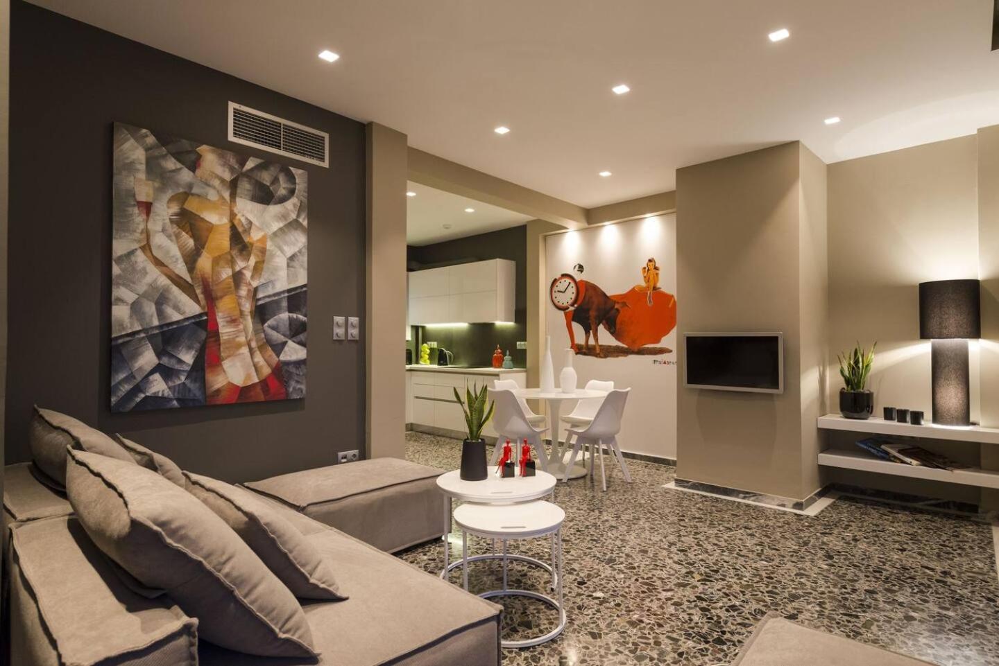 Ma Maison Nο 1, Penthouse, Acropolis And Lycabettus View, Ultra High Speed Internet 300 Mbps, 15' To Acropolis By Metro, 1' From Metro Station アテネ エクステリア 写真